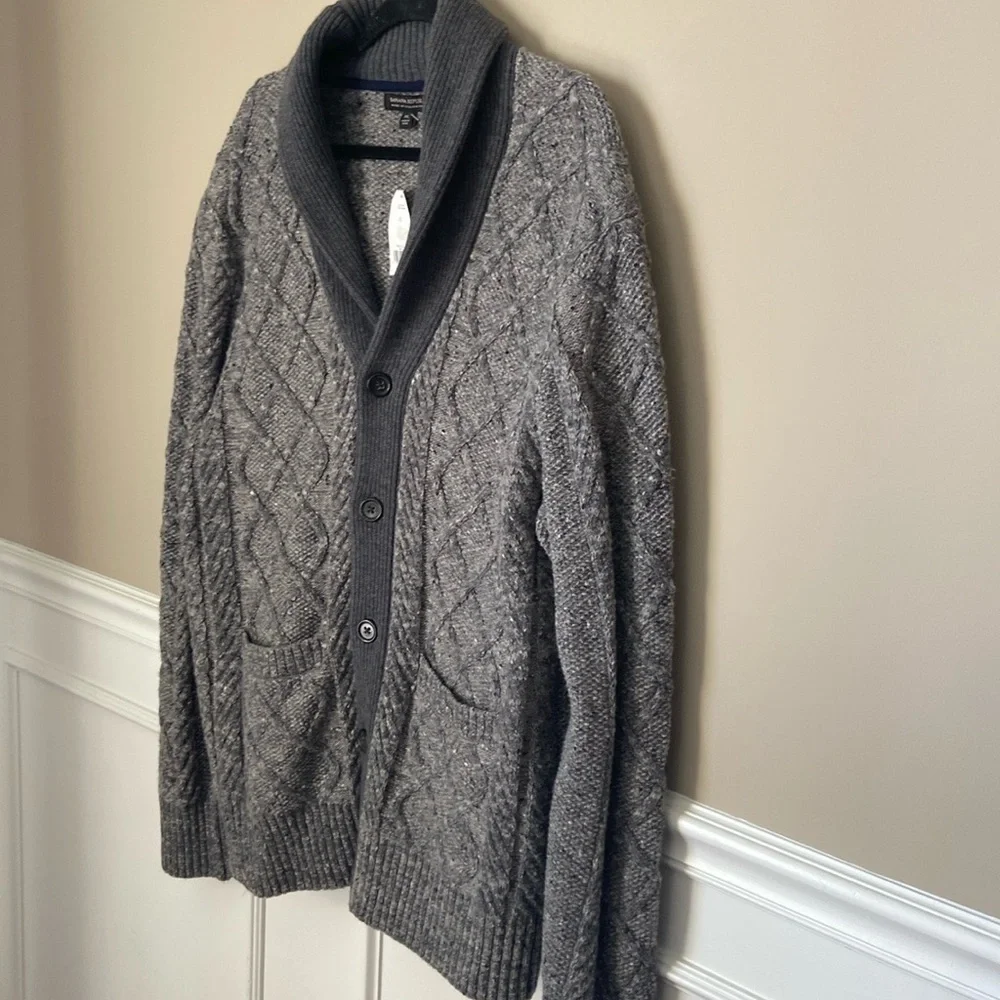 NWT Men’s Banana Republic Grey Button Front Cardigan-‎ XL